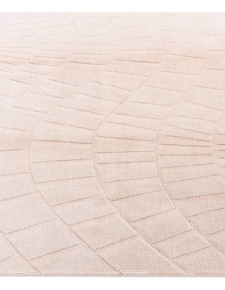 Detail image of 5' 4 x 7' 7 Darya Rug