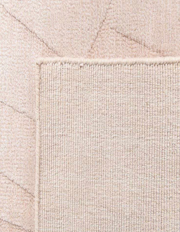 Detail image of 5' 4 x 7' 7 Darya Rug