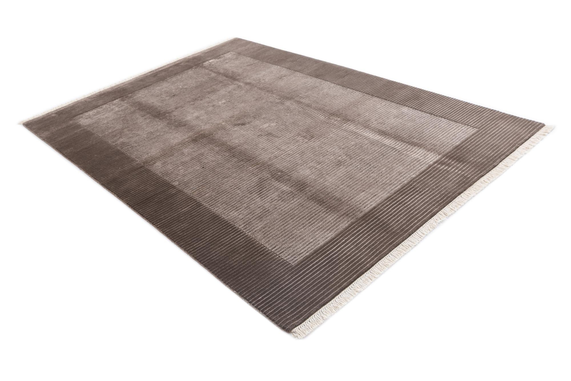 5' 7 x 7' 10 Hand Knotted Darya Wool Rug