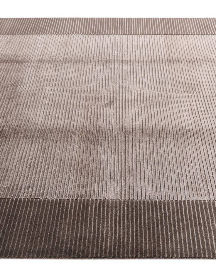 Detail image of 5' 7 x 7' 10  Hand Knotted Darya Wool Rug