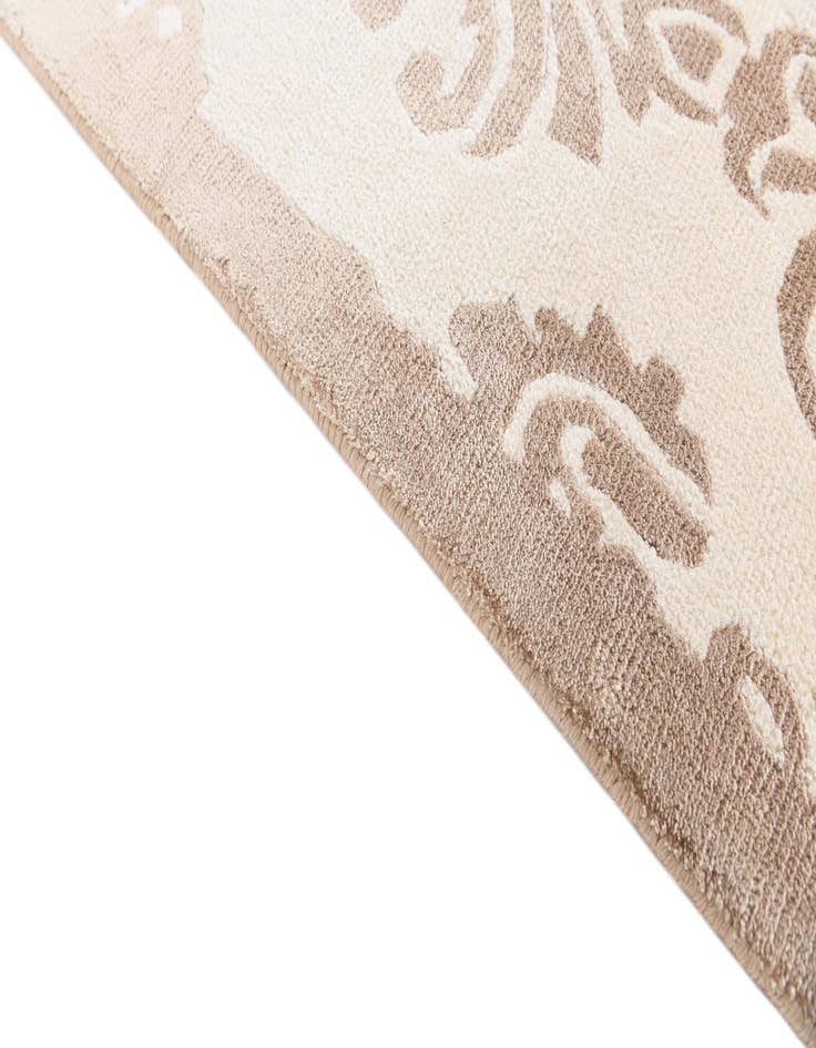 Detail image of 6' 9 x 9' 11 Hand Knotted Darya Wool Rug