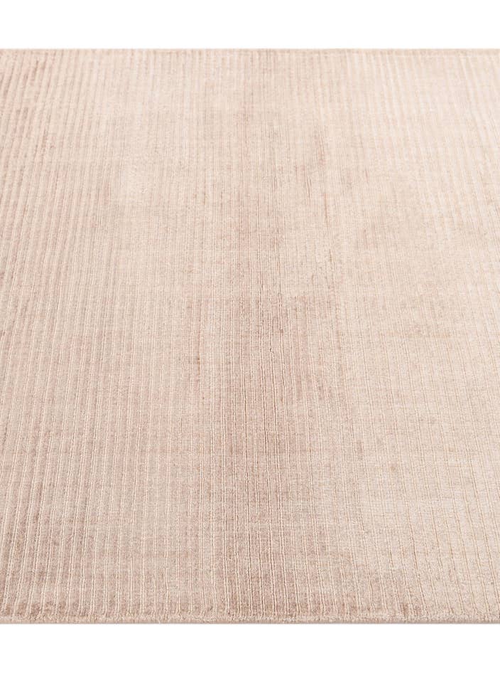 Detail image of 2' 7 x 5' 1 Hand Knotted Darya Wool Rug