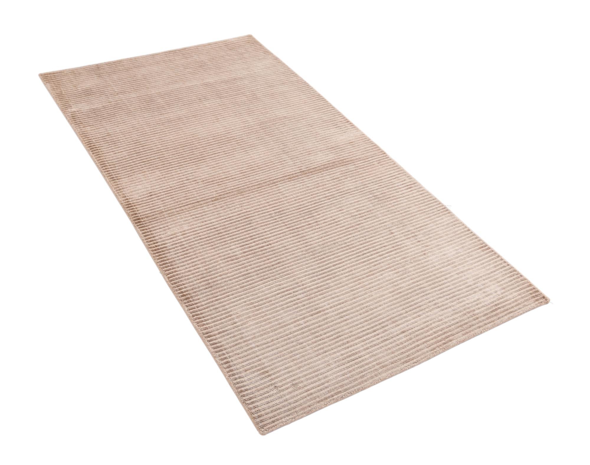 2' 8 x 5' Hand Knotted Darya Wool Rug