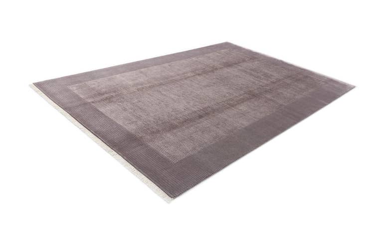 Detail image of 6' 7 x 9' 10 Hand Knotted Darya Wool Rug