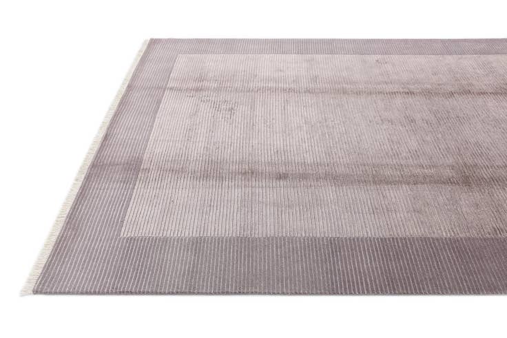 Detail image of 6' 7 x 9' 10 Hand Knotted Darya Wool Rug