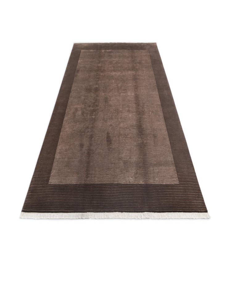 Detail image of 6' 6 x 9' 10  Hand Knotted Darya Wool Rug