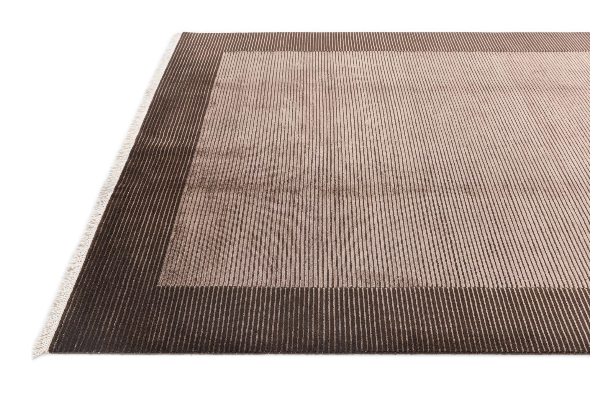 6' 6 x 9' 10 Hand Knotted Darya Wool Rug