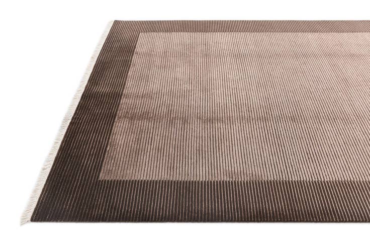 Detail image of 6' 6 x 9' 10 Hand Knotted Darya Wool Rug