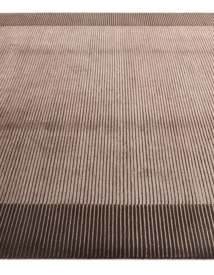 Detail image of 6' 6 x 9' 10  Hand Knotted Darya Wool Rug