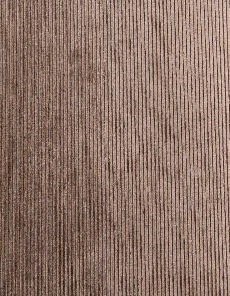 Detail image of 6' 6 x 9' 10  Hand Knotted Darya Wool Rug