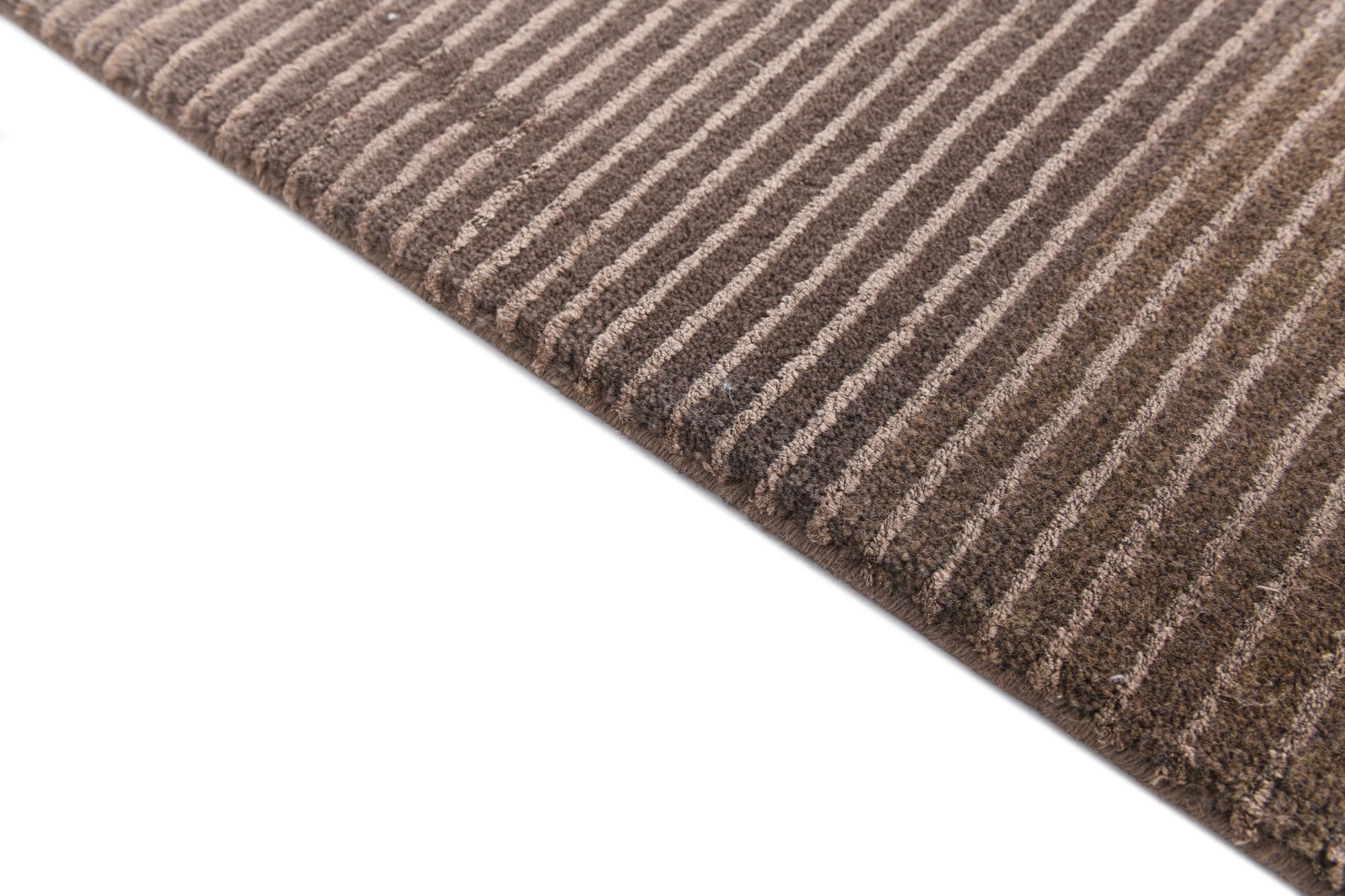 6' 5 x 9' 10 Hand Knotted Darya Wool Rug