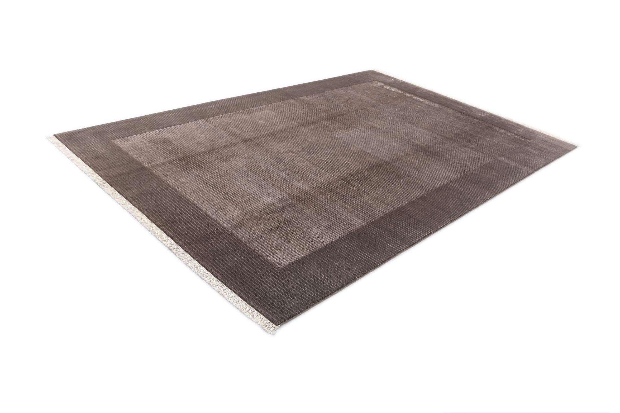 6' 7 x 9' 10 Hand Knotted Darya Wool Rug