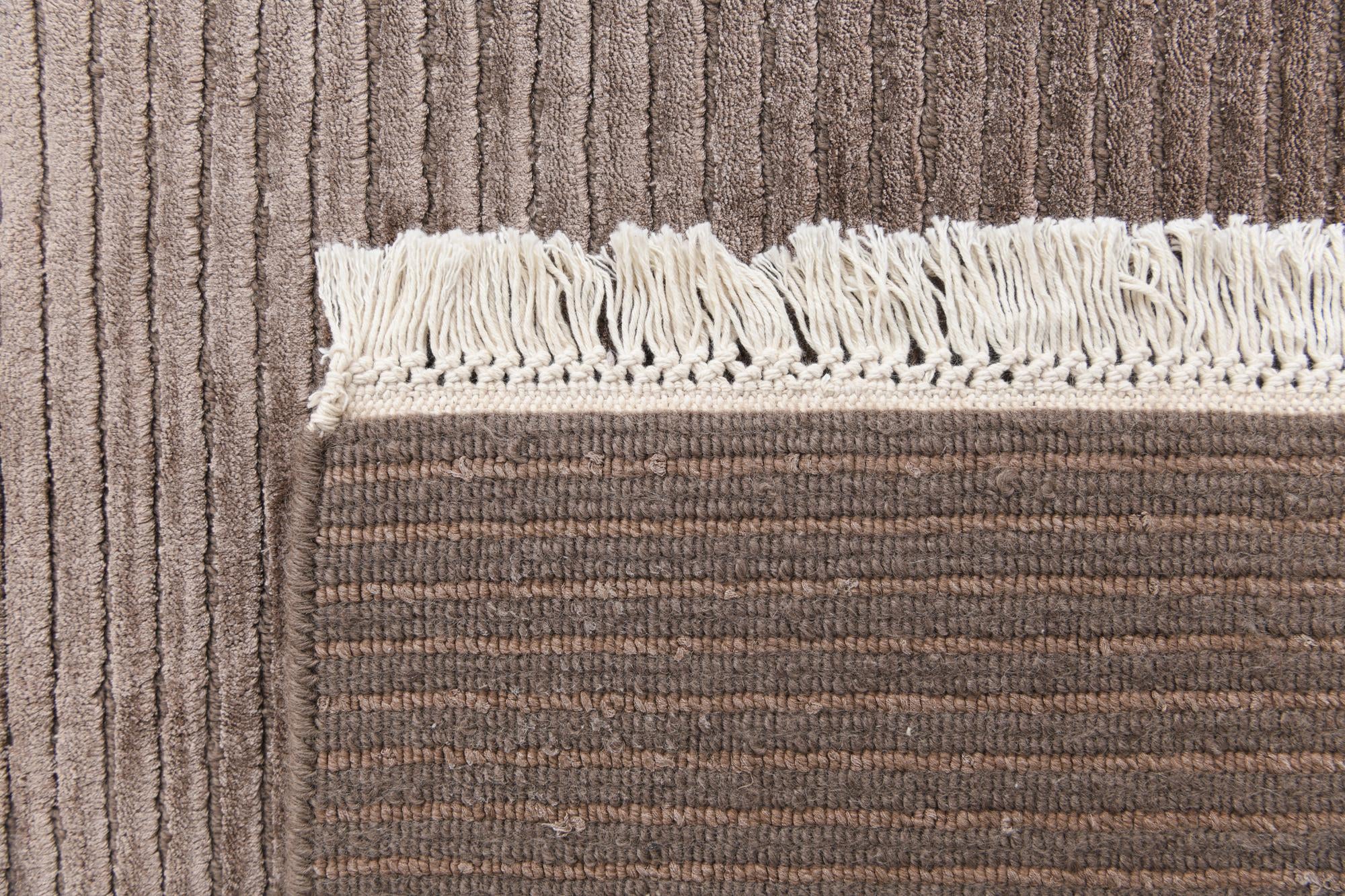 6' 7 x 9' 10 Hand Knotted Darya Wool Rug
