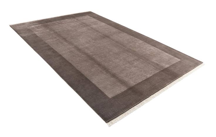 Detail image of 6' 7 x 9' 10 Hand Knotted Darya Wool Rug
