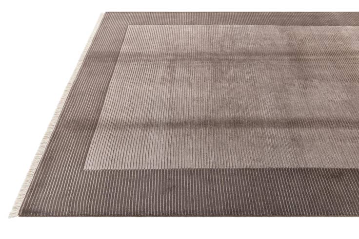 Detail image of 6' 7 x 9' 10 Hand Knotted Darya Wool Rug