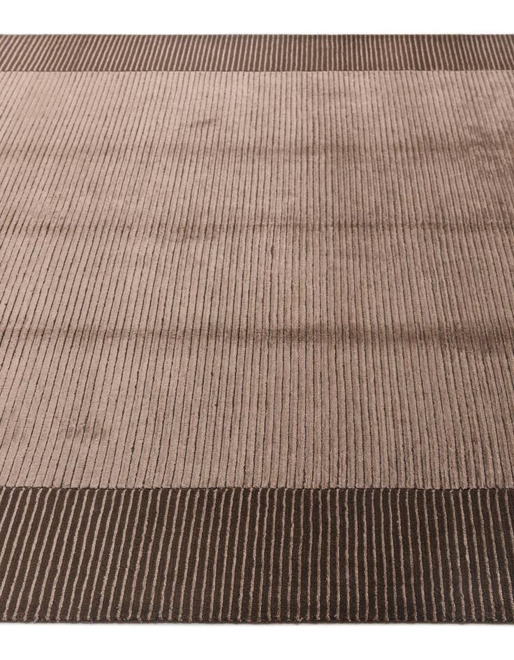 Detail image of 5' 8 x 7' 11  Hand Knotted Darya Wool Rug