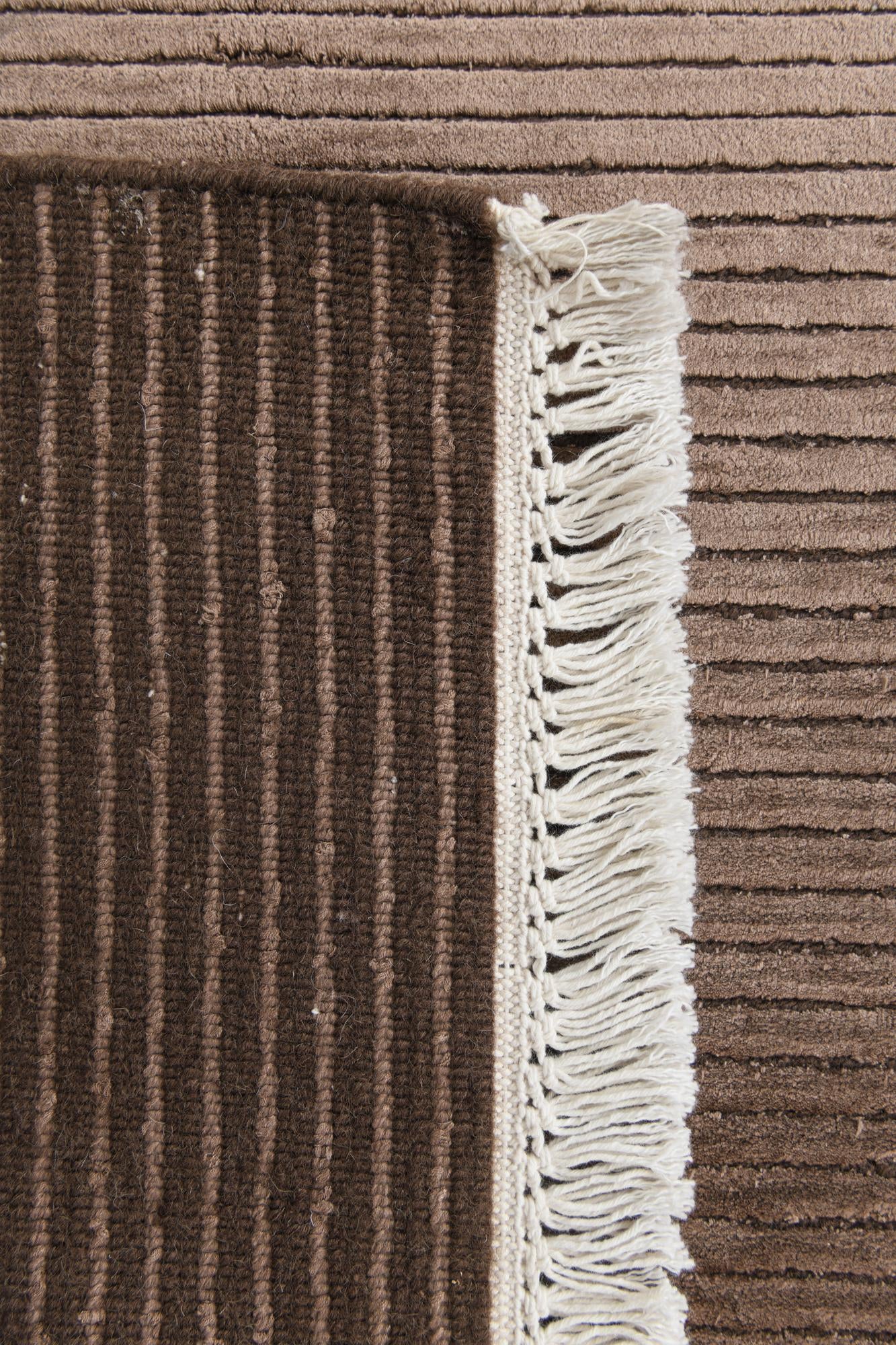 5' 8 x 7' 11 Hand Knotted Darya Wool Rug