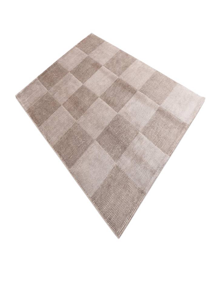 Detail image of 4' 6 x 6' 8 Darya Rug