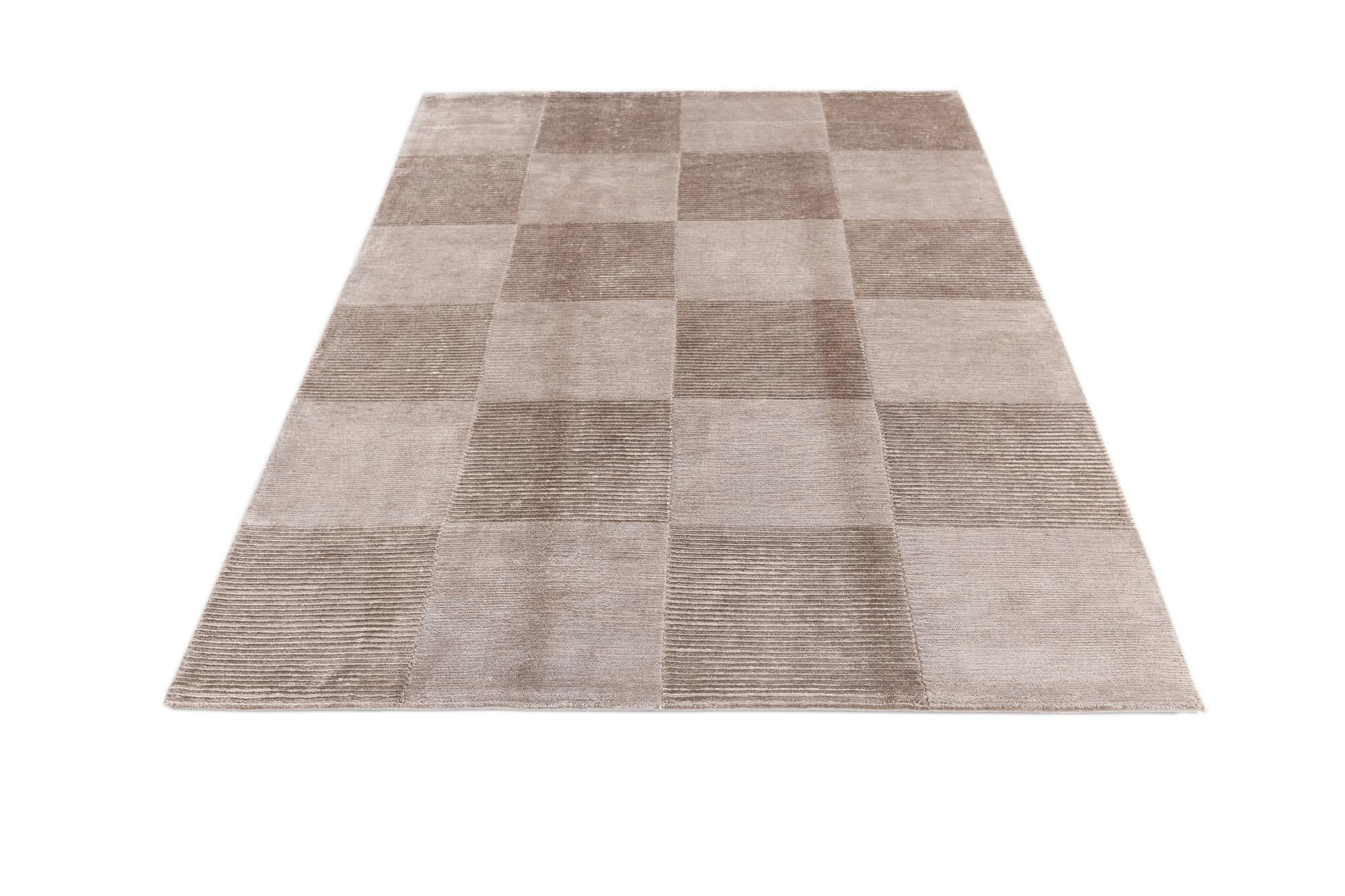 4' 6 x 6' 8 Darya Rug