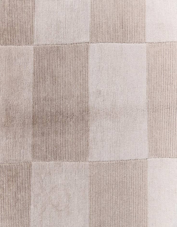 Detail image of 4' 6 x 6' 8 Darya Rug