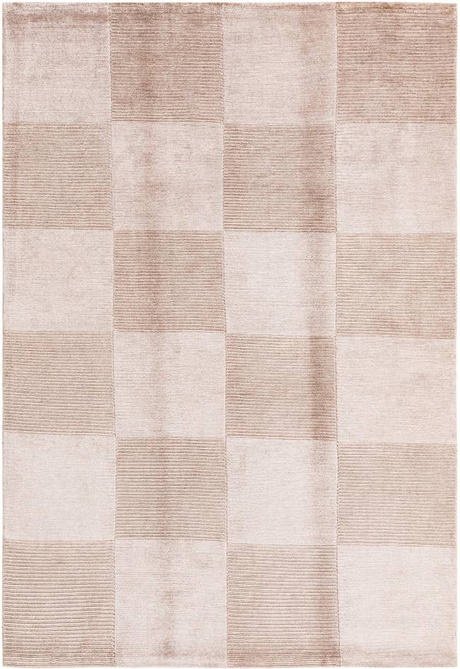 Detail image of 4' 6 x 6' 8 Darya Rug