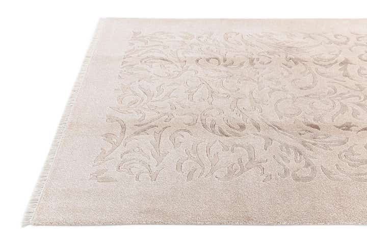 4' 11 x 6' 5 Darya Rug