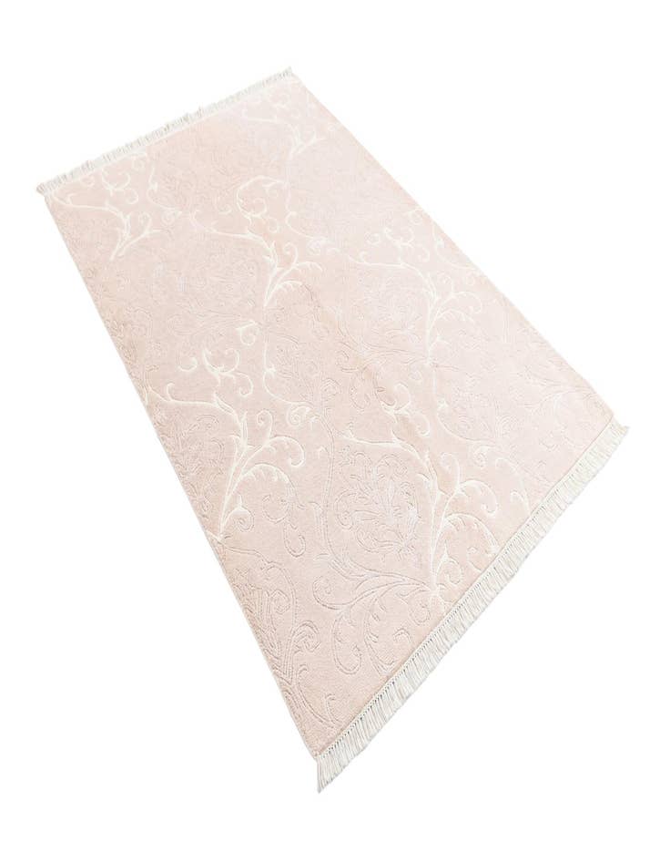 Detail image of 4' 3 x 6' 1 Darya Rug