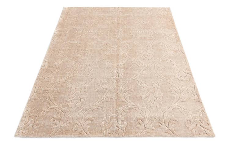 Detail image of 4' 3 x 6' 3 Darya Rug