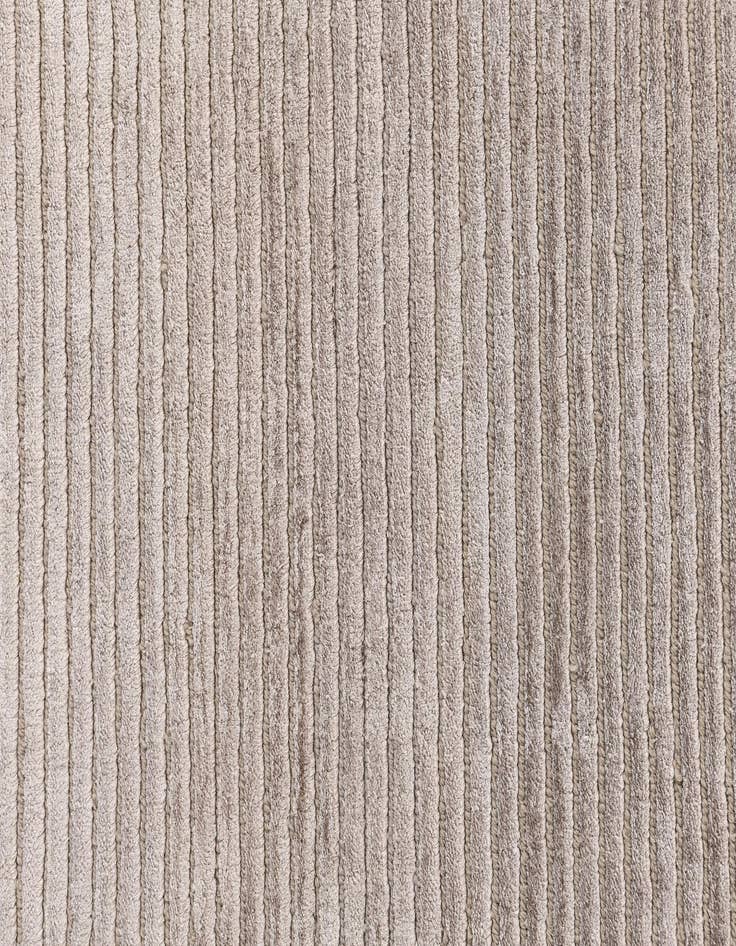 Detail image of 3' 11 x 6' Darya Rug