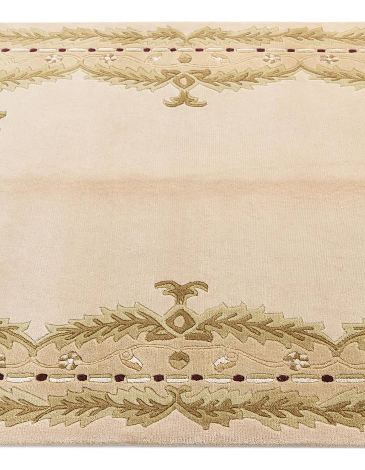 Detail image of 4' 1 x 6' Darya Rug