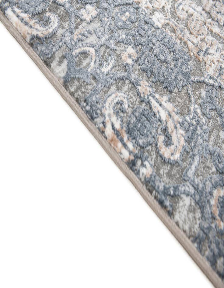 Detail image of 5' x 7' 7 Eliza Rug