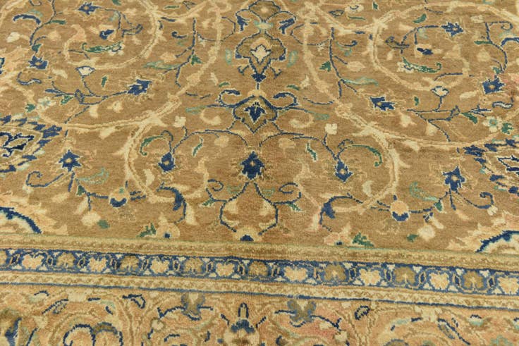 Detail image of 9' 9 x 13' 6 Hand Knotted Farahan Persian Wool Rug