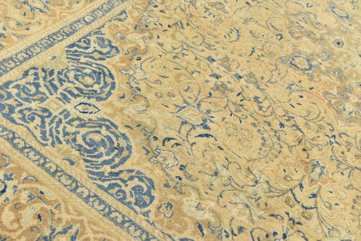 Detail image of 9' 8 x 12' 8 Hand Knotted Farahan Persian Wool Rug
