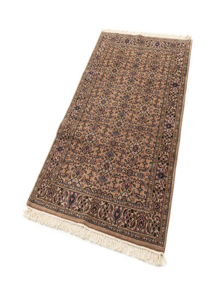 Detail image of 4' x 6'  Hand Knotted Farahan Wool Rug