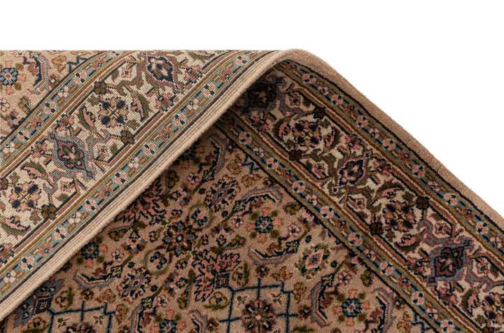 4' x 6' Hand Knotted Farahan Wool Rug