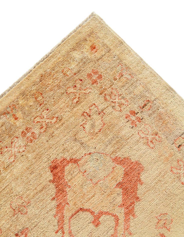 Detail image of 13' 9 x 17' 8 Hand Knotted Farahan Wool Rug