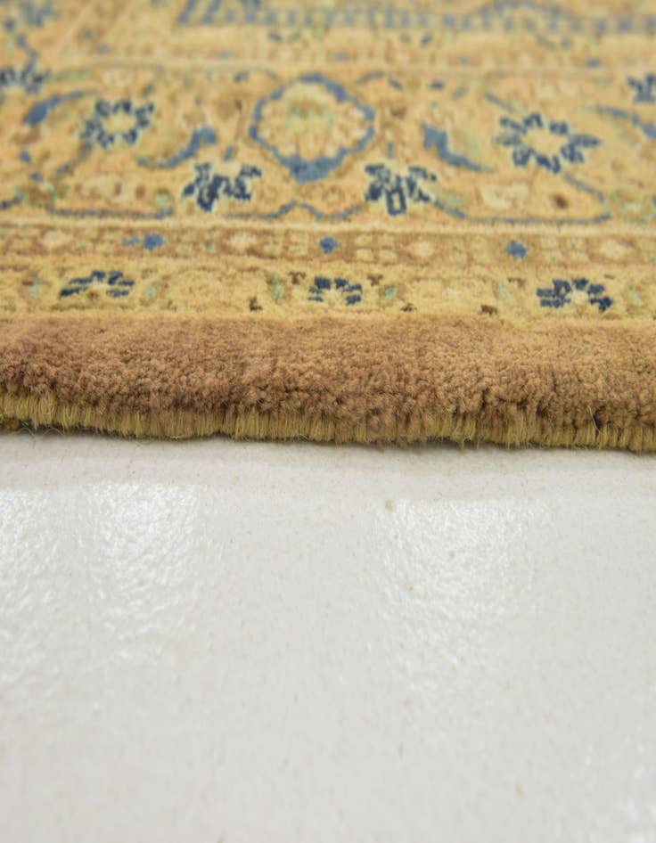 Detail image of 10' x 13' 2  Hand Knotted Farahan Persian Wool Rug