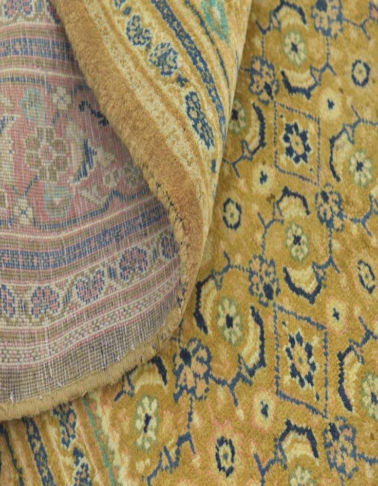 Detail image of 10' 5 x 13' 3  Hand Knotted Farahan Persian Wool Rug