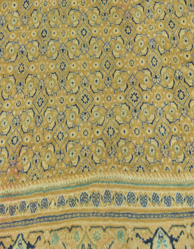 Detail image of 10' 5 x 13' 3  Hand Knotted Farahan Persian Wool Rug