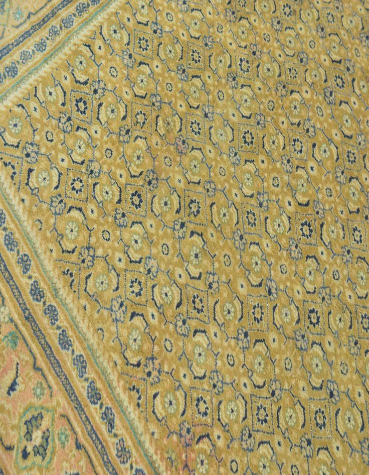 Detail image of 10' 5 x 13' 3  Hand Knotted Farahan Persian Wool Rug