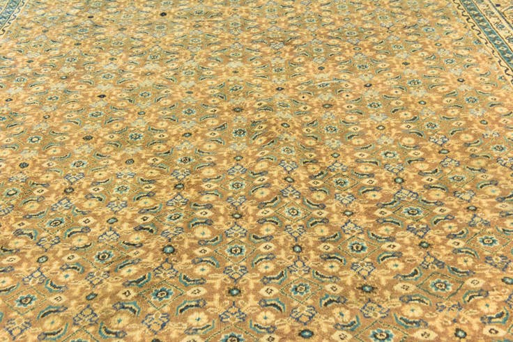 Detail image of 10' 4 x 13' 10 Hand Knotted Farahan Persian Wool Rug