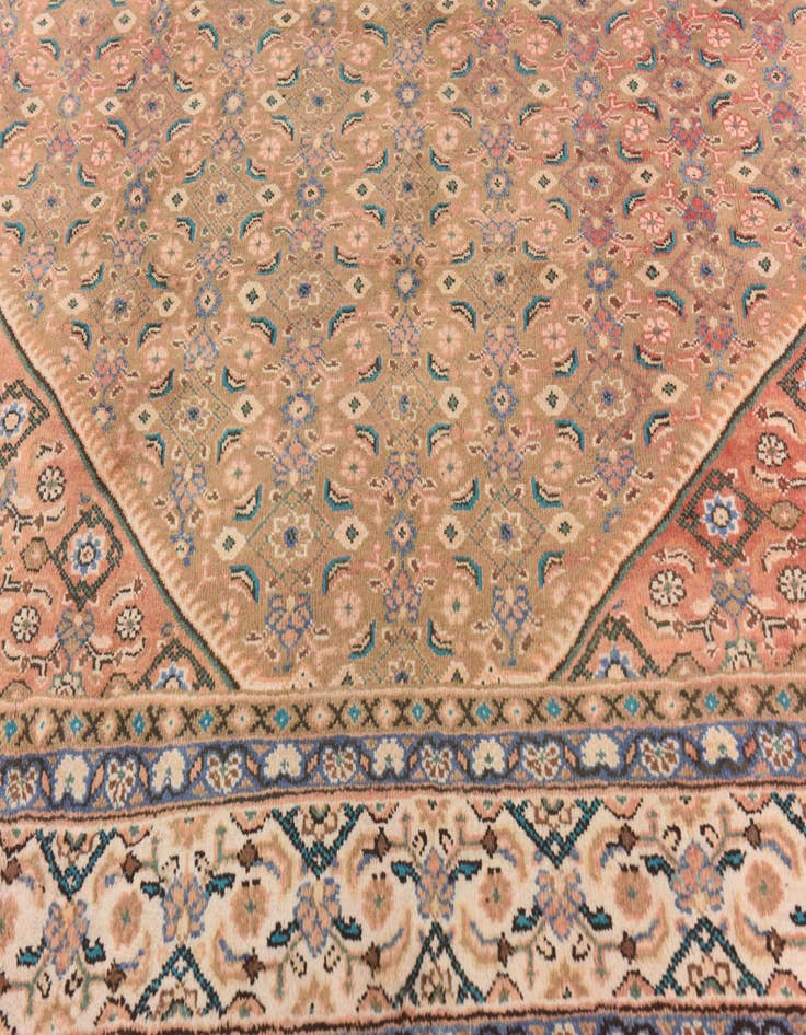 Detail image of 9' 9 x 13' 5  Hand Knotted Farahan Persian Wool Rug