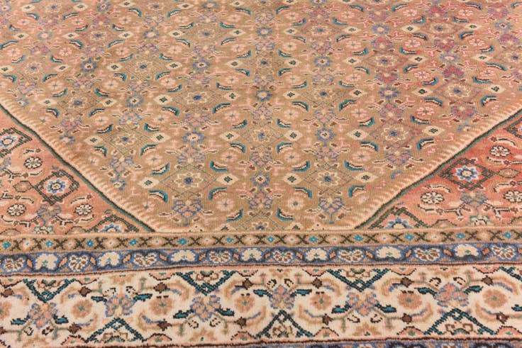 Detail image of 9' 9 x 13' 5 Hand Knotted Farahan Persian Wool Rug