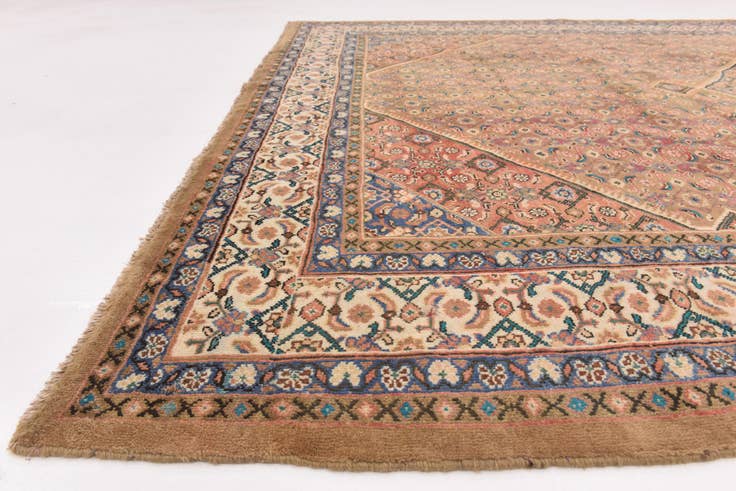 Detail image of 9' 9 x 13' 5 Hand Knotted Farahan Persian Wool Rug