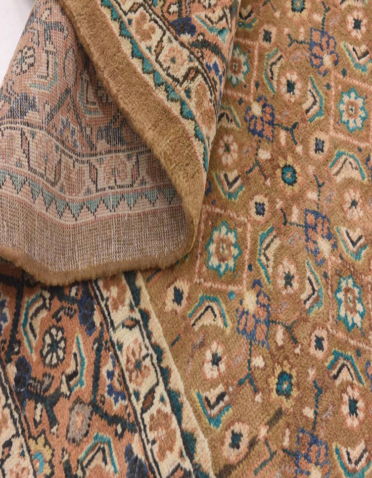 Detail image of 9' 6 x 12' 6  Hand Knotted Farahan Persian Wool Rug
