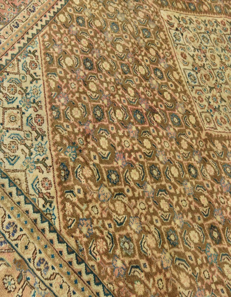 Detail image of 10' 3 x 13' 3 Hand Knotted Farahan Persian Wool Rug