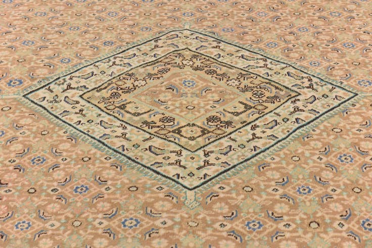 Detail image of 9' 10 x 13' 2 Hand Knotted Farahan Persian Wool Rug