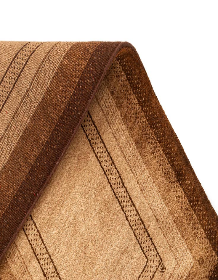 Detail image of 2' 5 x 4' 8 Hand Knotted Gabbeh Wool Rug