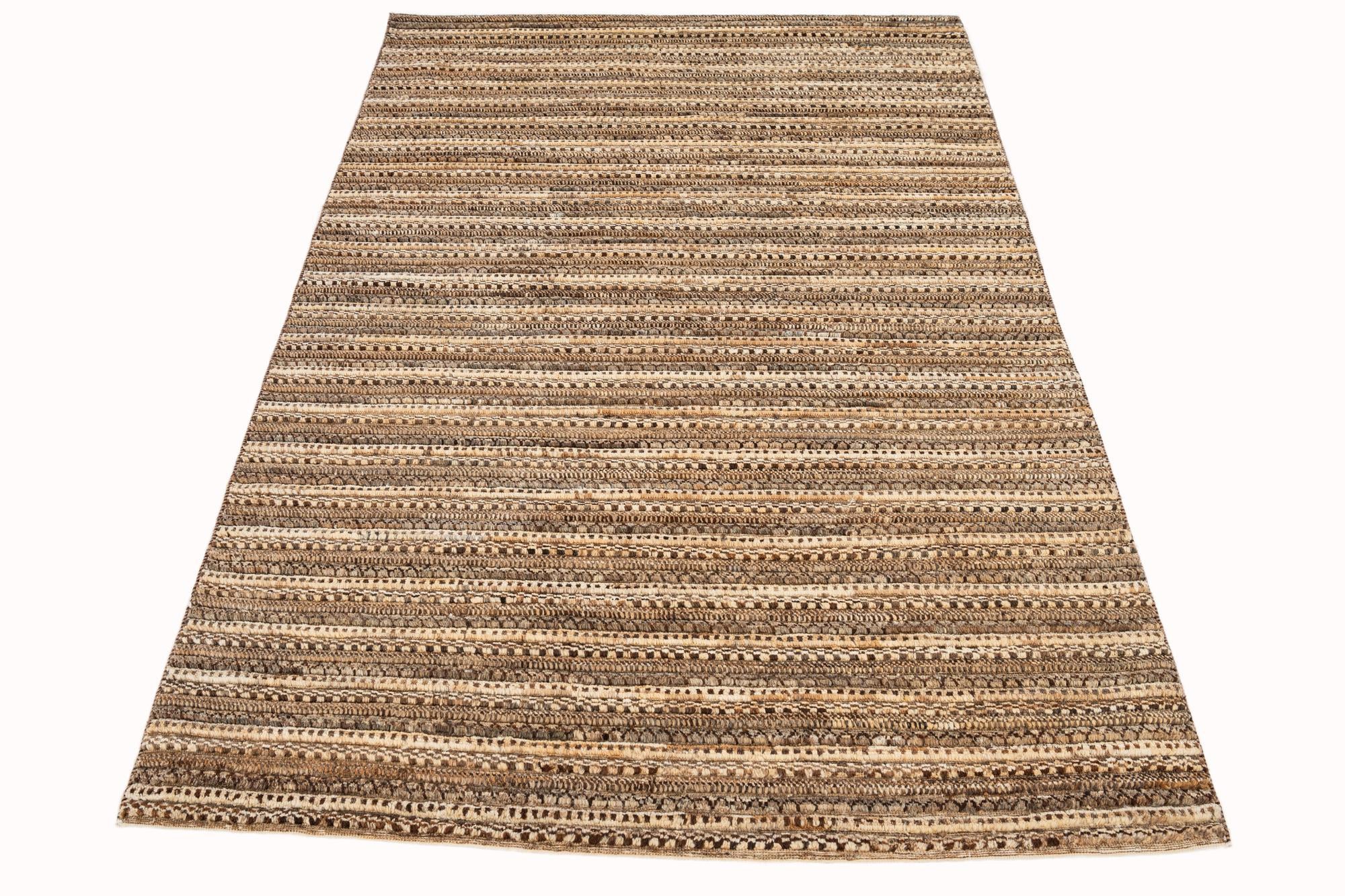 4' 6 x 6' 5 Hand Knotted Gabbeh Wool Rug