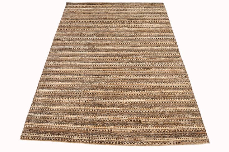 Detail image of 4' 6 x 6' 5 Hand Knotted Gabbeh Wool Rug